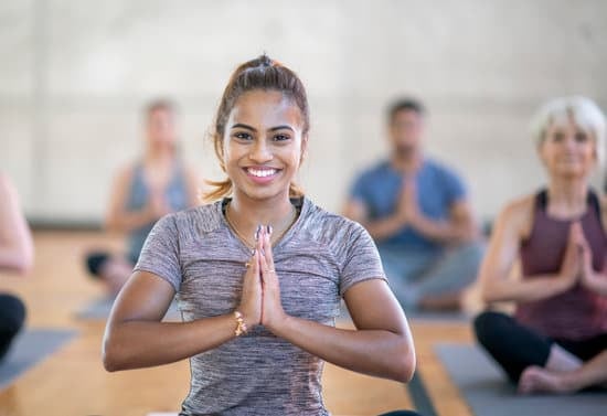 Che Yoga 1 Scopri gli straordinari benefici del CHE YOGA: rilassamento profondo, flessibilità migliorata e benessere totale