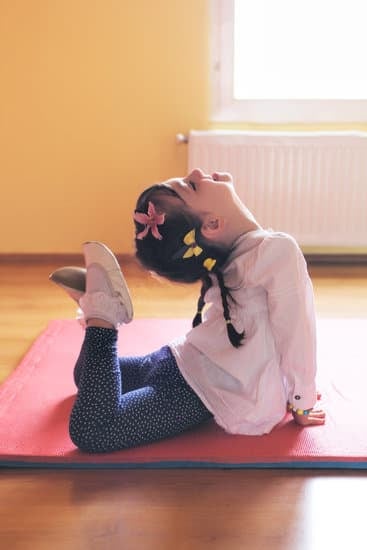 Quanti Tipi Di Yoga 1 Scopri i vari tipi di yoga che esistono e trova quello più adatto al tuo stile di vita e alle tue esigenze