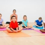 Come Impostare Una Lezione Di Yoga Scopri come impostare una lezione di yoga coinvolgente e efficace in meno di 20 minuti