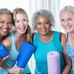 Benefici Dello Yoga Migliora la tua salute mentale e fisica con i molteplici benefici dello yoga: riduci lo stress e aumenta la flessibilità