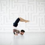 A 85 Anni Inizia Yoga Il tuo benessere non ha età! Scopri come iniziare lo yoga a 85 anni per mantenerti attivo e flessibile