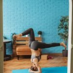 Come Fare Posizioni Yoga Scopri come fare posizioni yoga in modo efficace e veloce con questi semplici consigli!