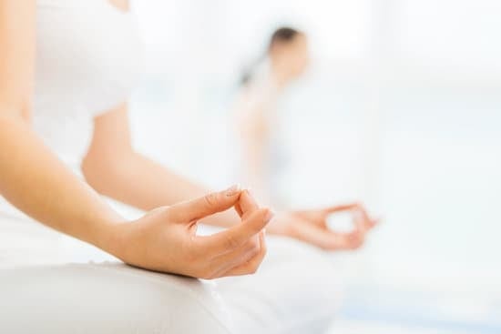 Dove Fare Yoga a Palermo 1 Scopri dove fare yoga a Palermo e trova il tuo equilibrio mentale e fisico nella splendida città siciliana