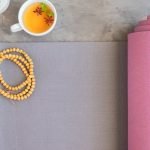 Scopri come il praticare yoga per lo stress ti aiuta a ritrovare equilibrio e serenità interiore