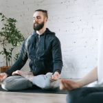 Yoga Per La Salute Del Cuore Scopri come praticare yoga per migliorare la salute del tuo cuore e vivere una vita più sana