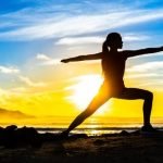 Scopri come incorciare le gambe durante la pratica dello yoga con tecniche e posizioni specifiche