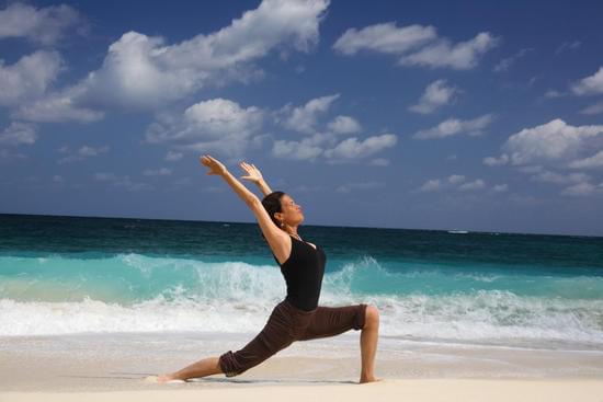Che Cosa E' Lo Yoga Della Risata 1 Scopri la definizione dello Yoga della Risata e i suoi benefici per il benessere fisico e mentale