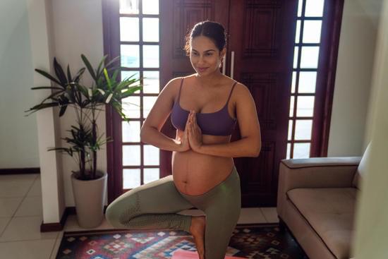 A Che Serve Yoga 1 A che serve lo yoga? Scopri i benefici per il corpo e la mente e godi di una vita sana e equilibrata!