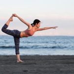 Che Esercizi Fare Con La Palla Per Yoga Sperimenta esercizi per il tuo allenamento yoga utilizzando la palla per migliorare stabilità e flessibilità