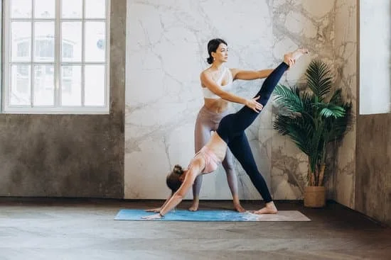 Scopri il costo mensile degli allenamenti di yoga e rendi il fitness accessibile alla tua routine quotidiana!