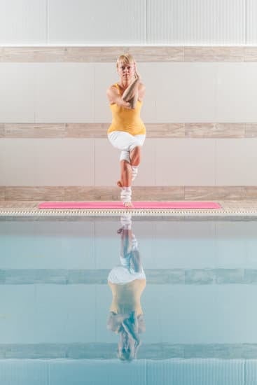 Chi Non Può Fare La Candela Yoga Cosa Fa 3 Scopri le alternative alla pratica del candelabro nello yoga e quali benefici offrono
