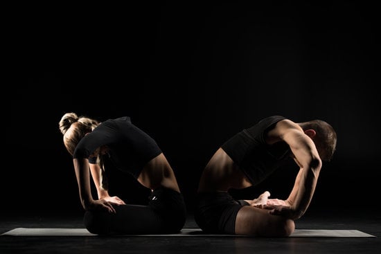 Come Cambia Il Corpo Con Lo Yoga 1 Scopri come yoga trasforma il tuo corpo e migliora la tua salute e benessere generale