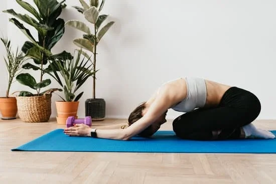 Chi può fare yoga: scopri i benefici per tutti i livelli di abilità