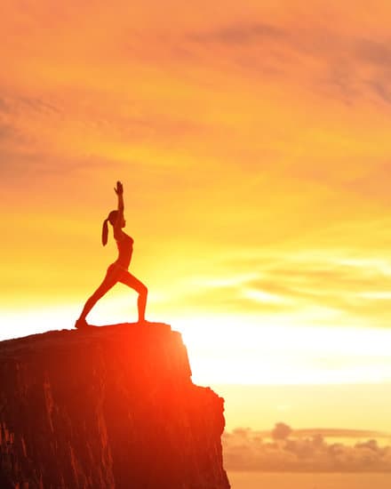 Con Lo Yoga Si Dimagrisce 1 Scopri come con lo yoga si dimagrisce: segui le sessioni specifiche per perdere peso