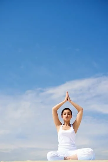 A che ora si dovrebbe fare yoga Scopri i migliori orari per la pratica nella tua giornata