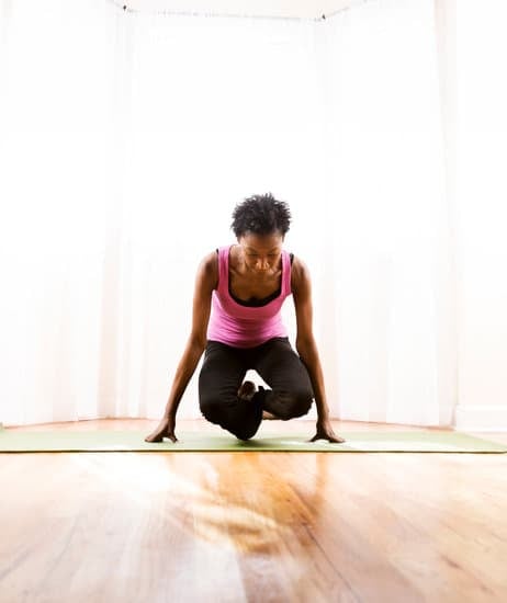 Idee regalo per un insegnante di yoga: libri, tappetino, candele