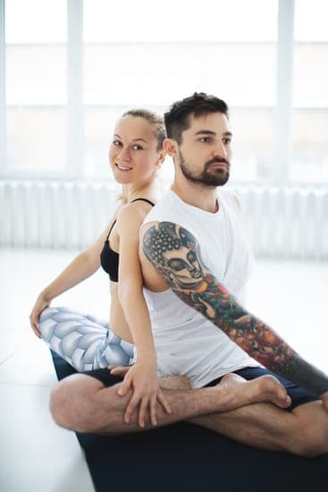 Come Conoscere Gli Yoga Sutra Di Patanjali 7 Scopri i segreti degli Yoga Sutra di Patanjali in un testo completo e dettagliato