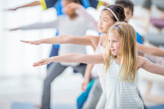 Come Aumentare Il Testosterone Nell'Uomo Co Lo Yoga 19 Suggerimento: Pratica regolare di yoga per aumentare il testosterone nell'uomo