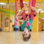 Come Deve Essere Il Pavimento Per Una Sala Yoga Il pavimento per una sala yoga deve essere confortevole e antiscivolo per la pratica sicura