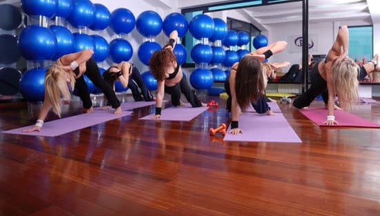 Quando Praticare Yoga 1 Scopri quando praticare yoga per una serena giornata