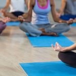 Come Combattere La Depressione Con Lo Yoga Pratica lo yoga per combattere la depressione e ritrovare equilibrio e serenità