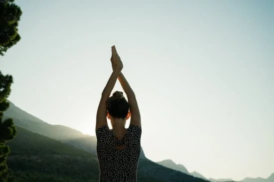 Scopri chi ha iniziato a fare yoga a 30 anni e trasformato la sua vita