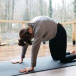 Come Si Usa Tondino Yoga Per Schiena Utilizza il tondino yoga per schiena seguendo le istruzioni del tuo istruttore