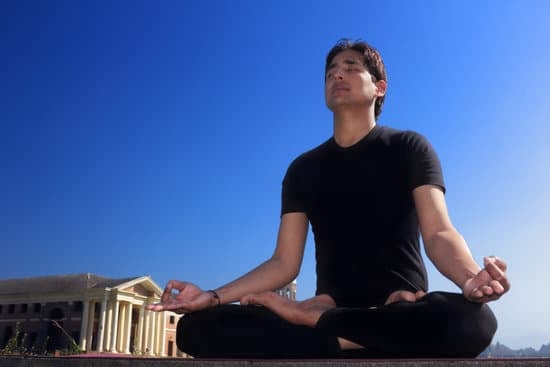 Scopri come trovare immagini gratis Yoga per arricchire il tuo sito web o blog