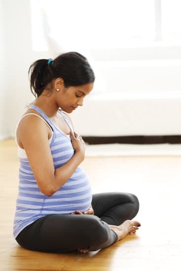 Come Insegnare Lo Yoga Nelle Scuole Medie 1 Yoga nelle scuole medie: strategie didattiche per insegnare in modo coinvolgente e efficace