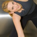 Come Rassodare Il Collo Con Yoga Allenamento del collo con yoga per rassodare la pelle e tonificare i muscoli
