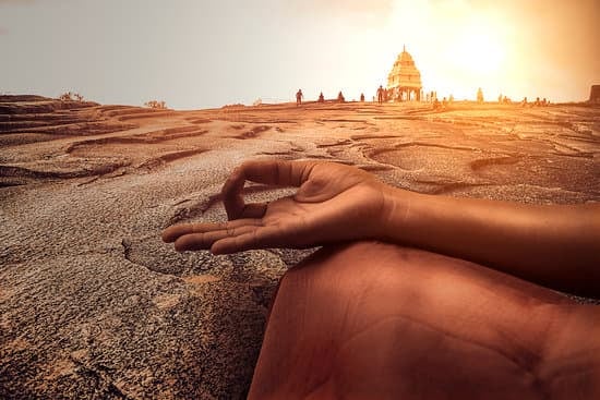 Come Fare Perla Prima Volta Yoga 1 Scopri come fare per la prima volta yoga: consigli per principianti