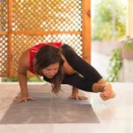 Con Lo Yoga Si Lavano I Chakra Purifica i chakra con lo yoga