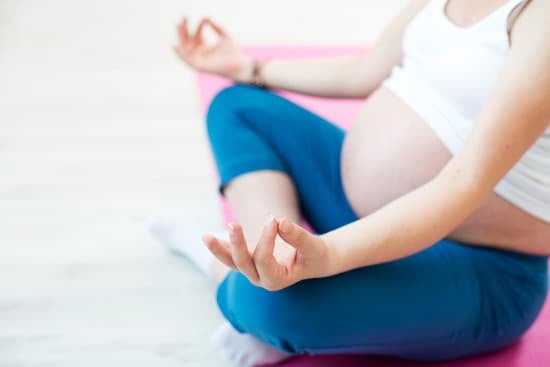 come prativare meditazione vedica yoga