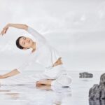 Come Sedersi Nello Yoga Come sedersi nello yoga: posizioni e tecniche per la pratica quotidiana