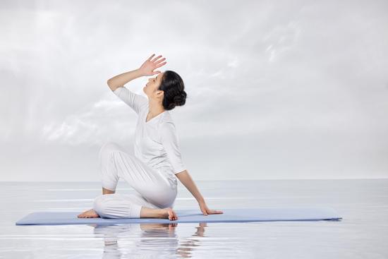 Come Fare Asana Yoga 1 Scopri come fare asana yoga con semplici passi per migliorare la tua pratica quotidiana