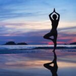 Con Lo Yoga Curare Il Mal Di Schiena Pratica yoga regolare per curare il mal di schiena