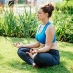 Come E PerchE' Introdurre Lo Yoga Nelle Famiglie Occidentali Inserire lo yoga nelle famiglie occidentali per favorire benessere e armonia