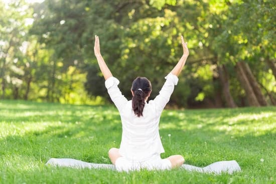 Come Fare Yoga Tutti I Giorni 1 Migliora la tua pratica con il testo 'Come fare yoga tutti i giorni' per una routine quotidiana efficace