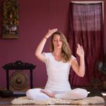 Come Sollevarsi Su Avambracci Yoga Esercizi di sollevamento su avambracci yoga per principianti: come migliorare la forza