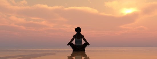Come inizia la giornata uno Yogi: meditazione, stretching e respirazione consapevole
