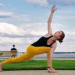 Come Si Svolge Una Classe Di Yoga Per Bambini Gli esercizi di yoga per bambini insegnano Come si svolge una classe di yoga per bambini con giochi e musica