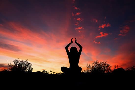 Come Fare Yoga Al Meglio 1 Scopri come fare yoga al meglio con questi semplici consigli per principianti