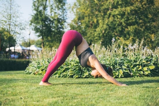 Regala un tappetino yoga ecologico e antiscivolo ad un appassionato di yoga