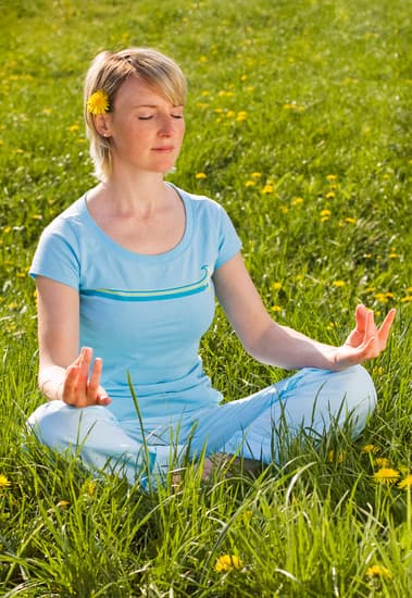 Quale Tappetino Per Yoga Scegliere 1 Scopri quale tappetino per yoga scegliere per praticare in totale comfort e stabilità