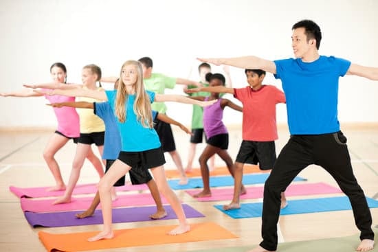 Quale Libro Di Yoga Per Gravidanza 1 Scopri il miglior libro di yoga per la gravidanza per una pratica sicura e equilibrata