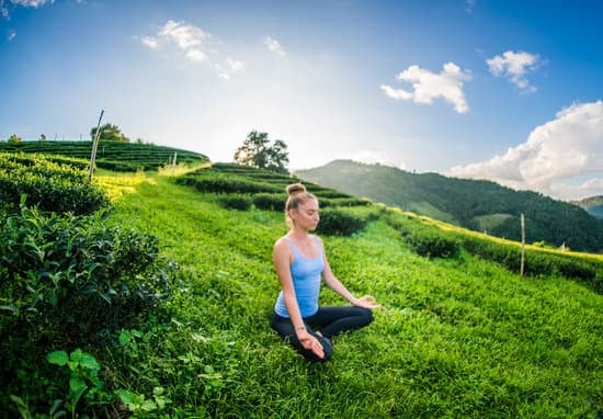 Quale Posizione Si Usa Alla Fine Del Yoga 1 Consigli per ottenere i massimi benefici alla fine del yoga.