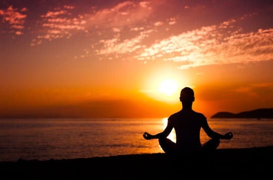 How Long Yoga Per Day 1 Scopri i benefici di HOW LONG YOGA PER DAY e la tua routine quotidiana