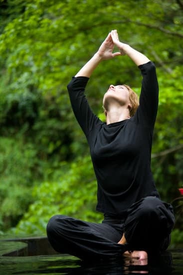 Cosa Usare Per Antibatterico Su Tappetini Yoga Pilates 5 Utilizza spray antibatterico specifico per tappetini yoga pilates