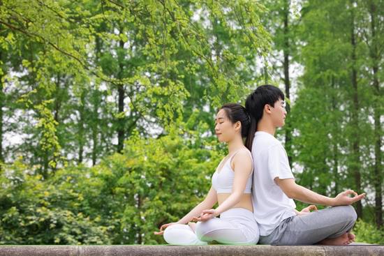 Cosa Significa Parola Yoga 1 Scopri il significato della parola yoga e i suoi benefici per la mente e il corpo