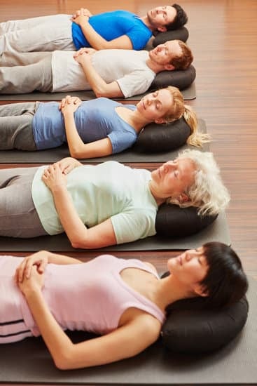 Scopri la magia dello Yoga Tantrico e la sua essenza